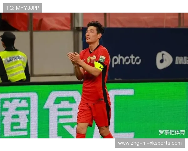 武磊在训练中加强无球跑动,主帅肯定其积极性 武磊在训练中加强无球跑动,主帅肯定其积极性